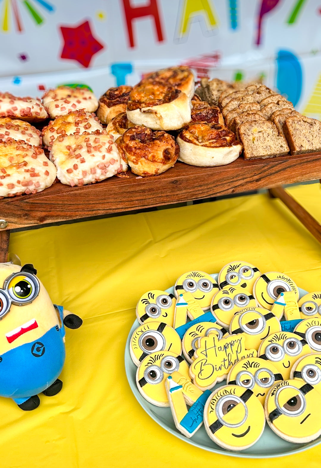 Minion Cookies (6 pack)